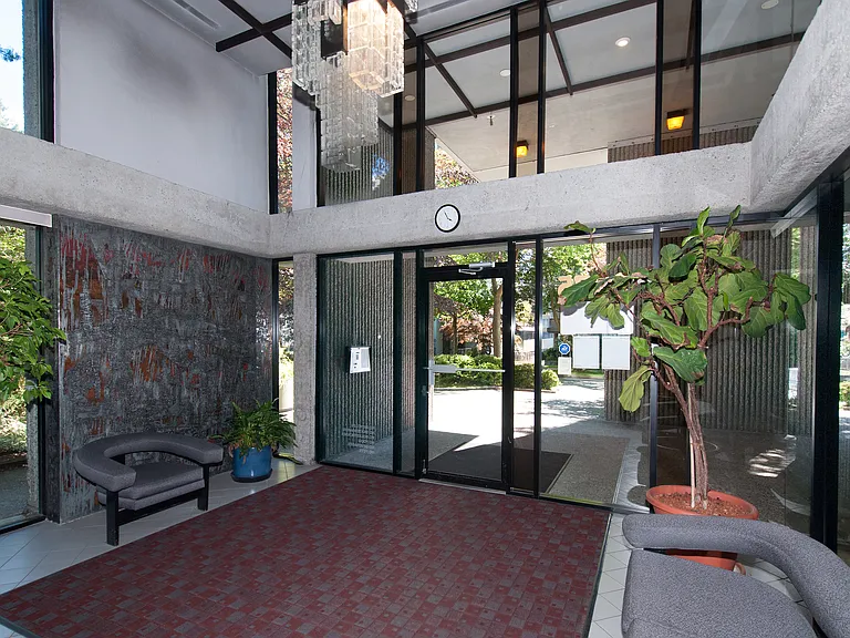 2075 Comox St #505 — Photo 17