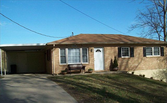 2nd image of 135 Jerry Dr