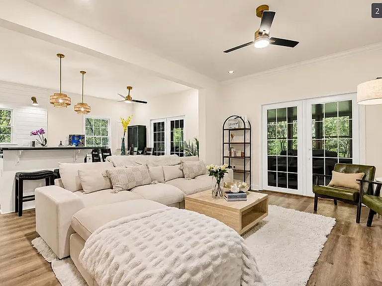8609 Raccoon Island Rd — Photo 2