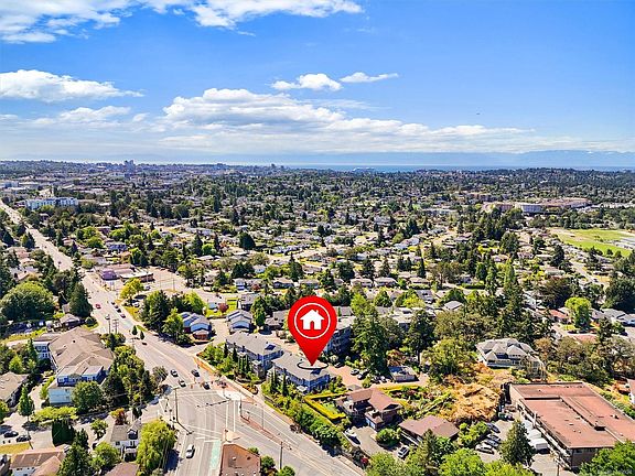 5th image of 3916 Carey Rd #101