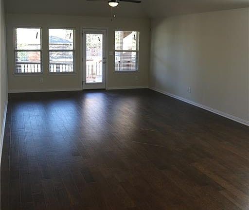 5th image of 421 Granite Rock Ln