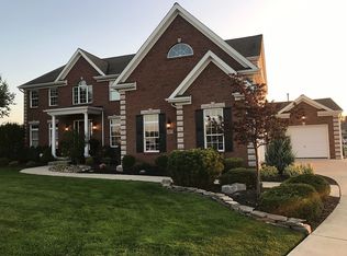 5677 Glenbrook Ct, Clarence Center, NY 14032