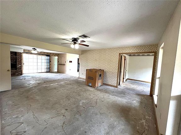 5th image of 2524 Cedarlawn Dr