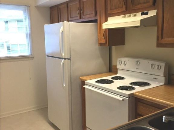 5th image of 263 Smith St #G