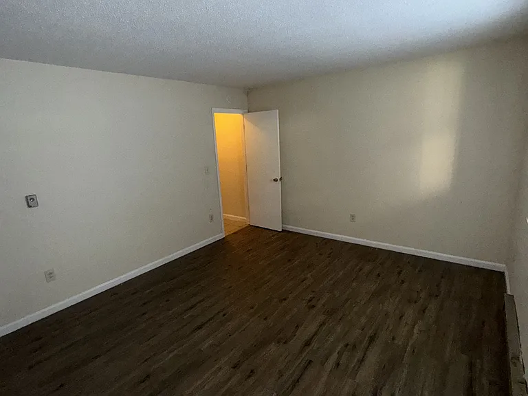 318 E 5th Ave #6 — Photo 5