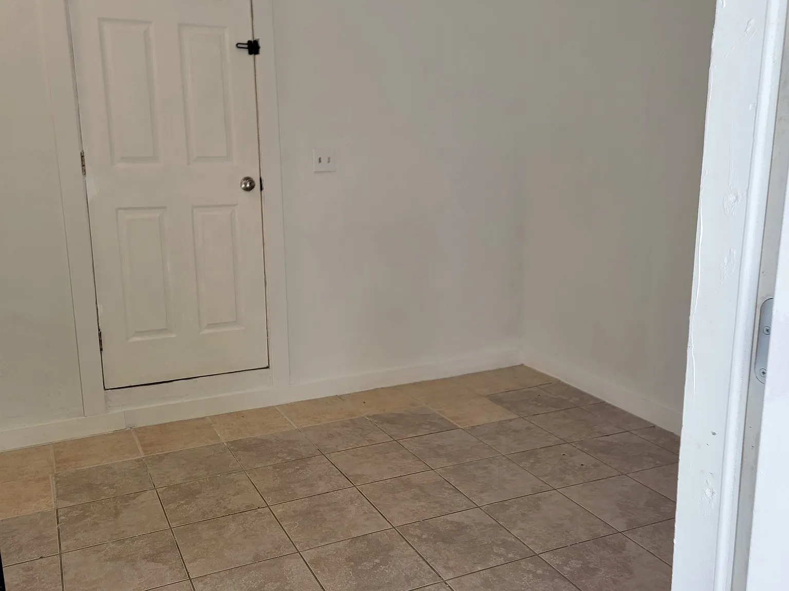 4740 NE 17th Ave — Photo 3