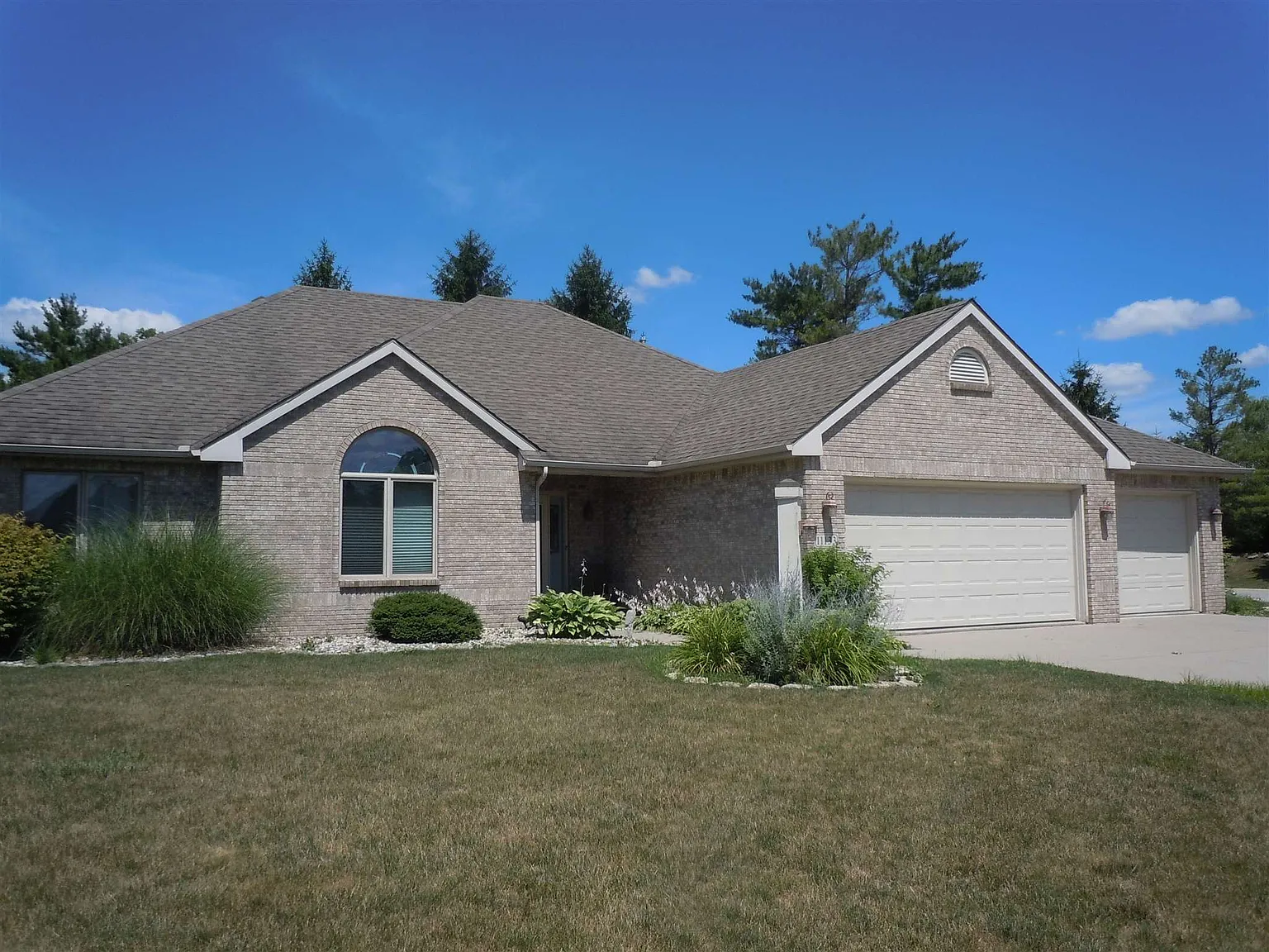 11133 Cedar Trl photo 1