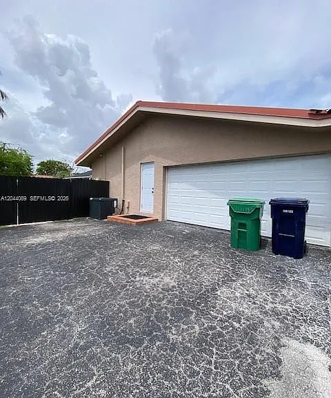 9760 SW 128th St — Photo 36