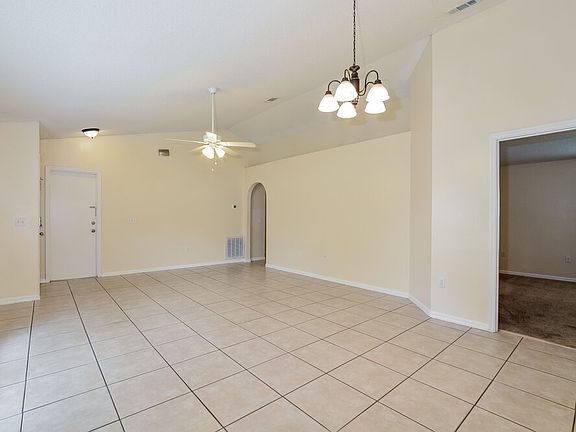5th image of 12641 Parkbury Dr