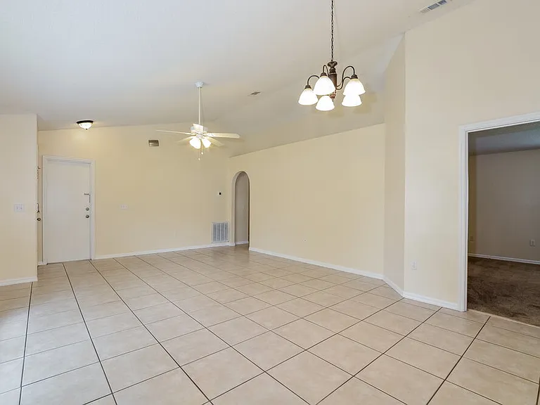 12641 Parkbury Dr — Photo 5