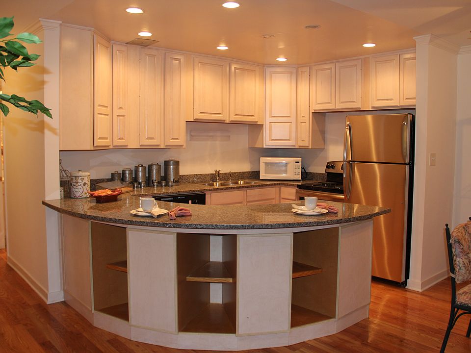 1st image of 2644 Meadowdale Ln APT 101