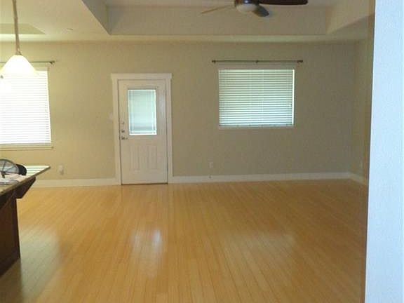 3rd image of 1511 Walker Place Blvd