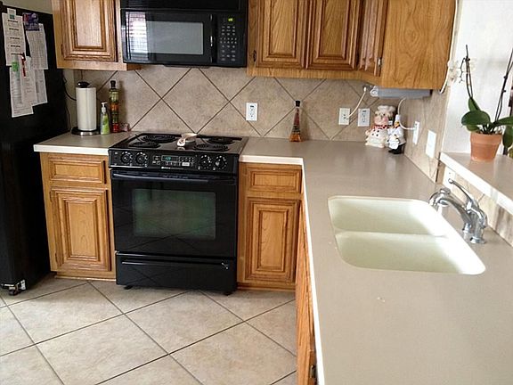 4th image of 9607 Oxford Grove Dr