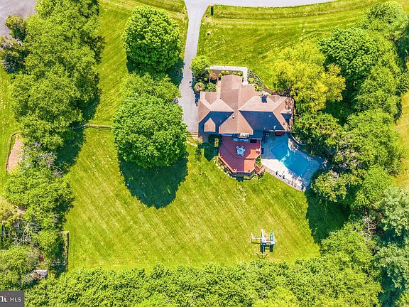 5th image of 14008 Crossland Ln