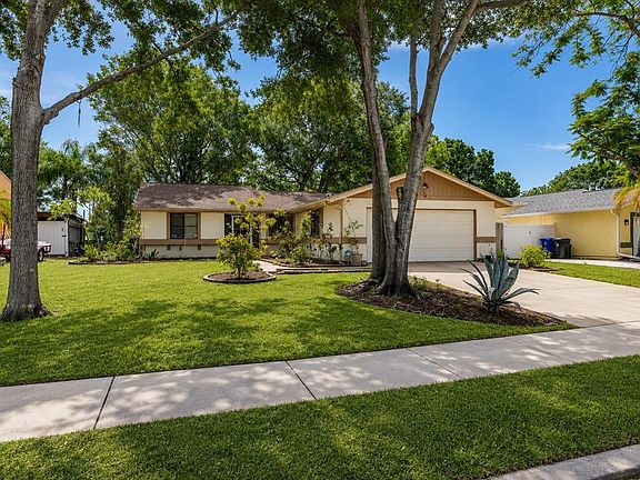 5th image of 627 TIMBER BAY CIRCLE W