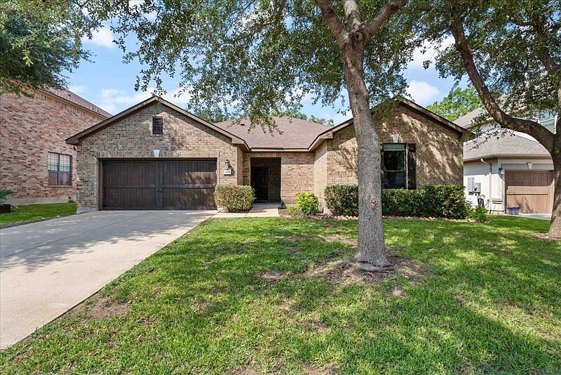 1st image of 320 Island Oak Dr