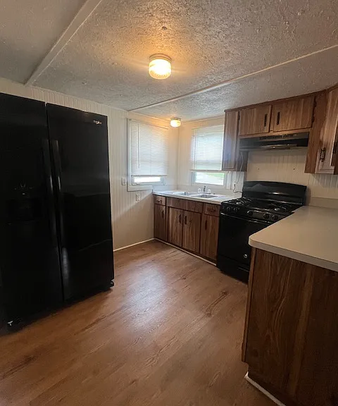 788 Critchfield St — Photo 9