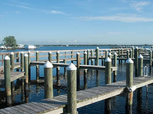 212 Fun Ave, Bradenton, FL 34208