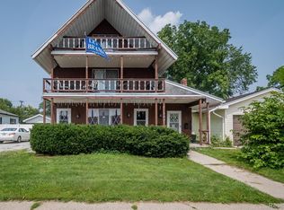 702 Vine St, Saint Clair, MI
