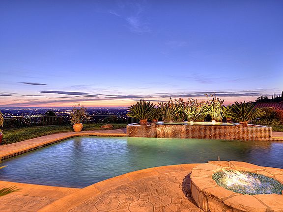 4th image of 3191 Lago Vista Dr