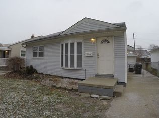 6825 Merrick St, Taylor, MI 48180