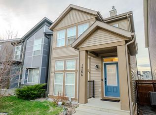 1766 Dumont Cres SW, Edmonton, AB T6W3V8