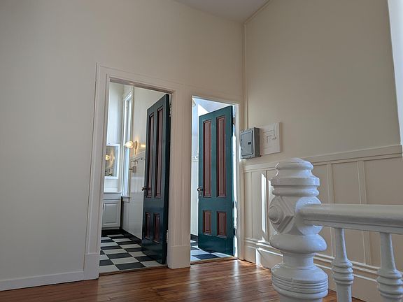 5th image of 532 Divisadero St