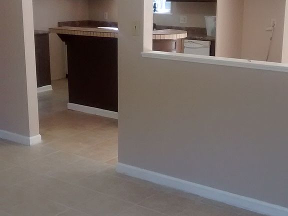 4th image of 111 Woodland Dr