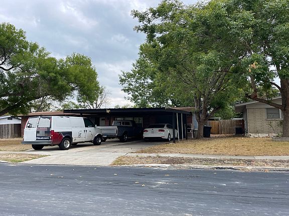 2nd image of 338 Teakwood Ln