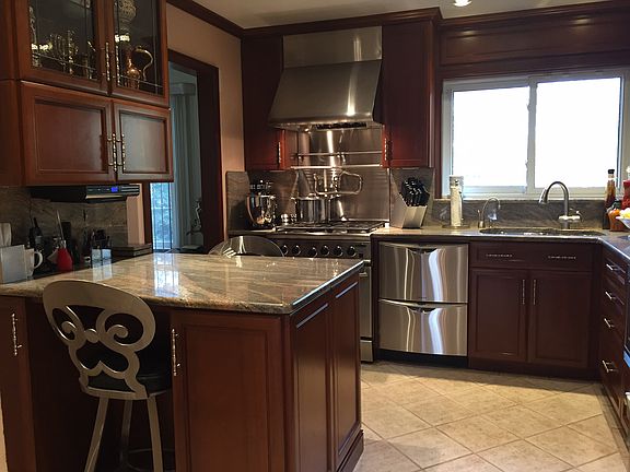 2nd image of 80 Primrose Ave