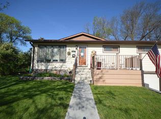 810 W 10th St, Mccook, NE 69001