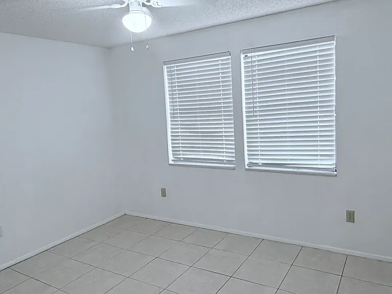 131 Sabal Ct #E — Photo 9