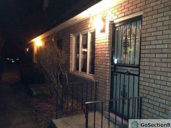 2nd image of 7855 S Coles Ave