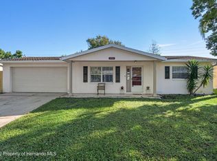 9034 Derby Ln, Port Richey, FL 34668