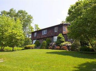 10 Douglas Dr, Katonah, NY 10536