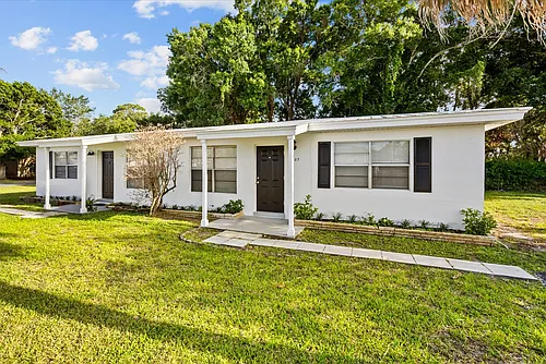 4107 18th Pl Photo 1