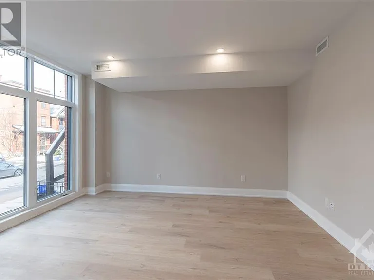 58 Florence St — Photo 18