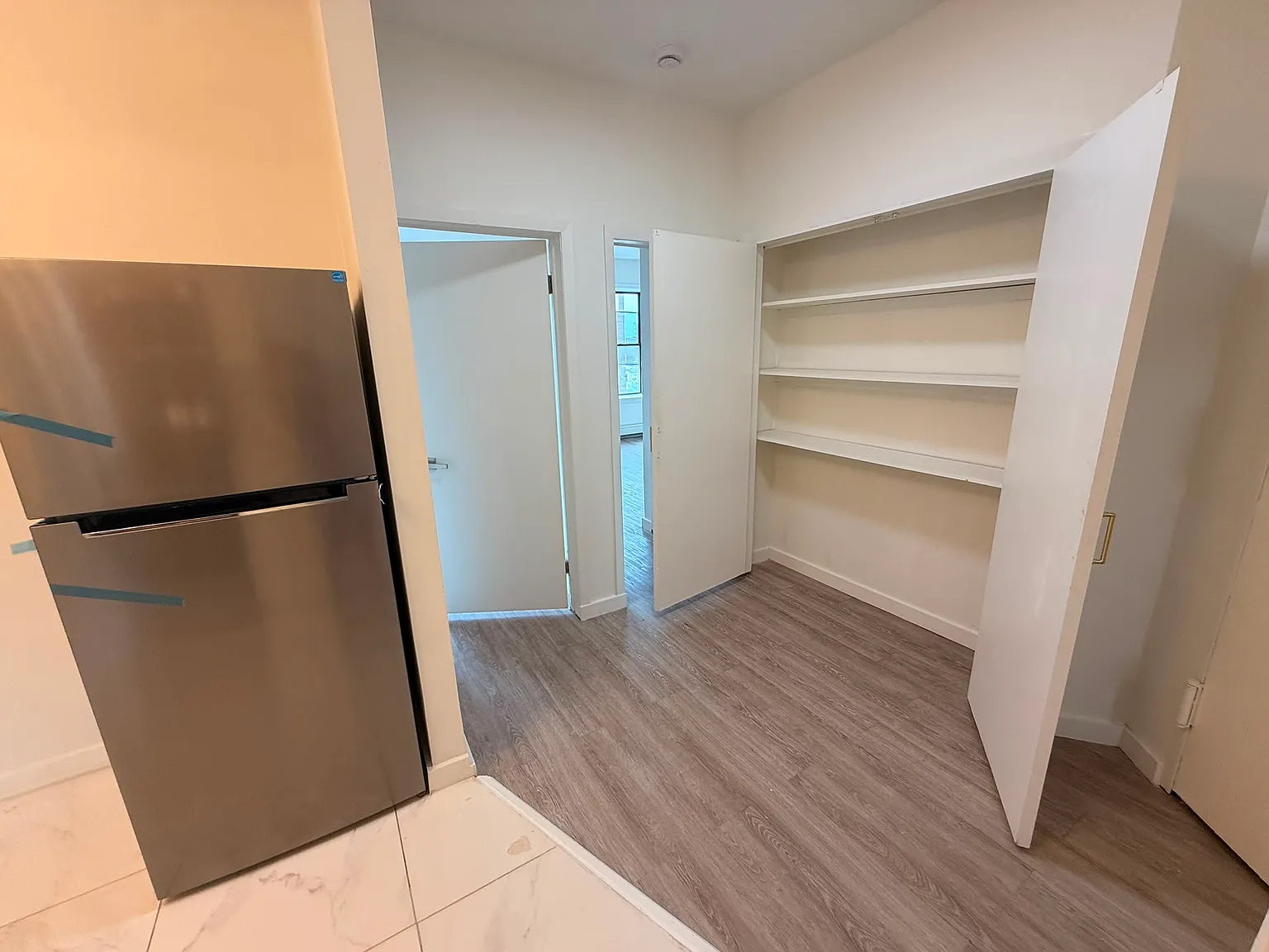 196 Clinton Ave — Photo 2