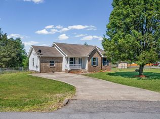 1301 Hand Dr, Clarksville, TN 37042