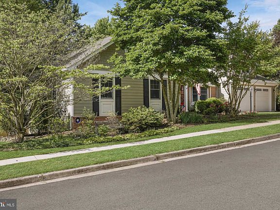 5th image of 3803 Cobblestone Ct