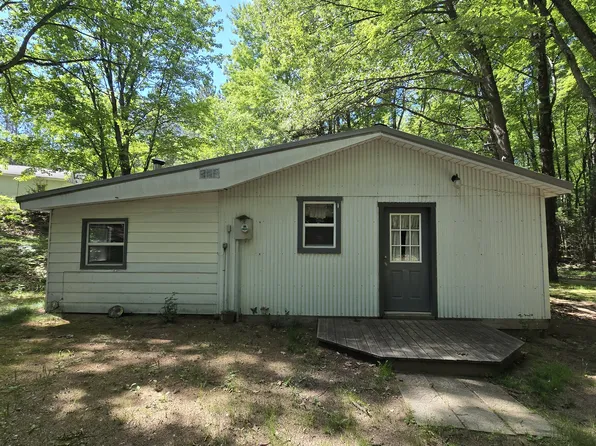 14690 W Pine Lake Rd, Wellston, MI 49689