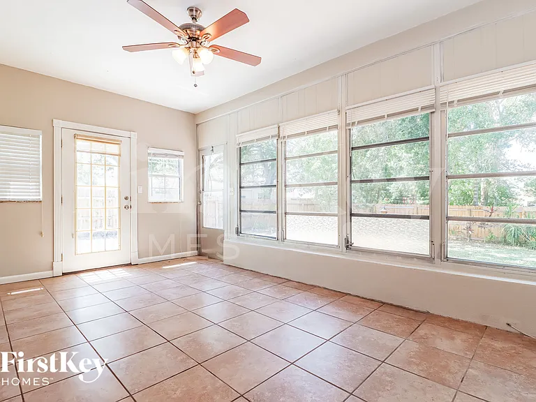14300 Iroquois Ave — Photo 9
