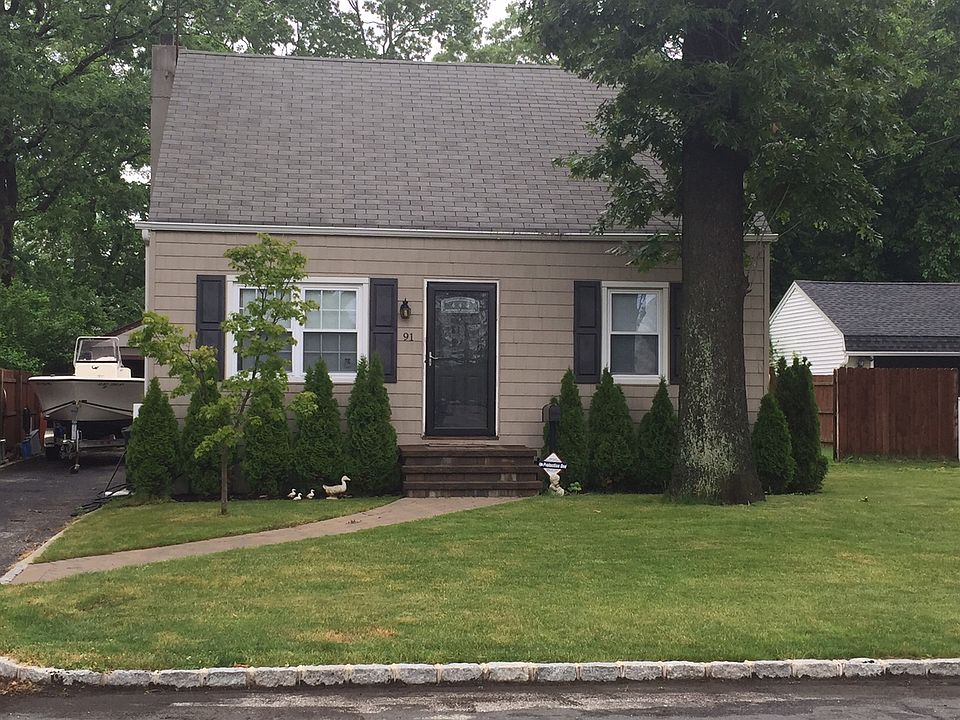 1st image of 91 Hitherdell Ln