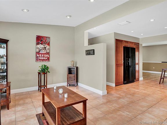 5th image of 10780 SW 47th St #10780
