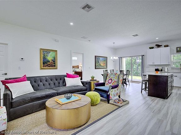 5th image of 7539 Bernal Dr