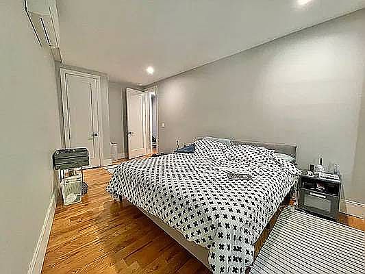 4th image of 245 Sullivan Pl APT D2