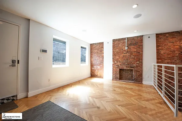 Sold by Brownstone Real Estate | media 3