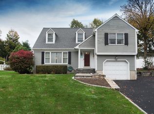 17 Maple St, Darien, CT 06820