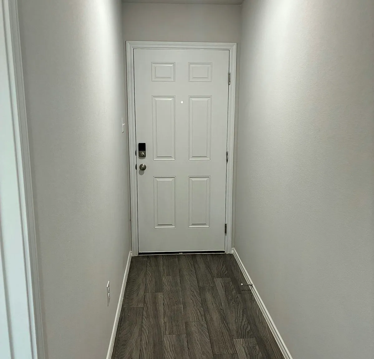 207 Polasek Drive — Photo 3