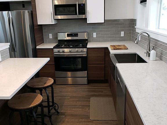 5th image of 4472 N Newton St